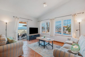 Villa Enya - remote villa with the best views, Los Romanes